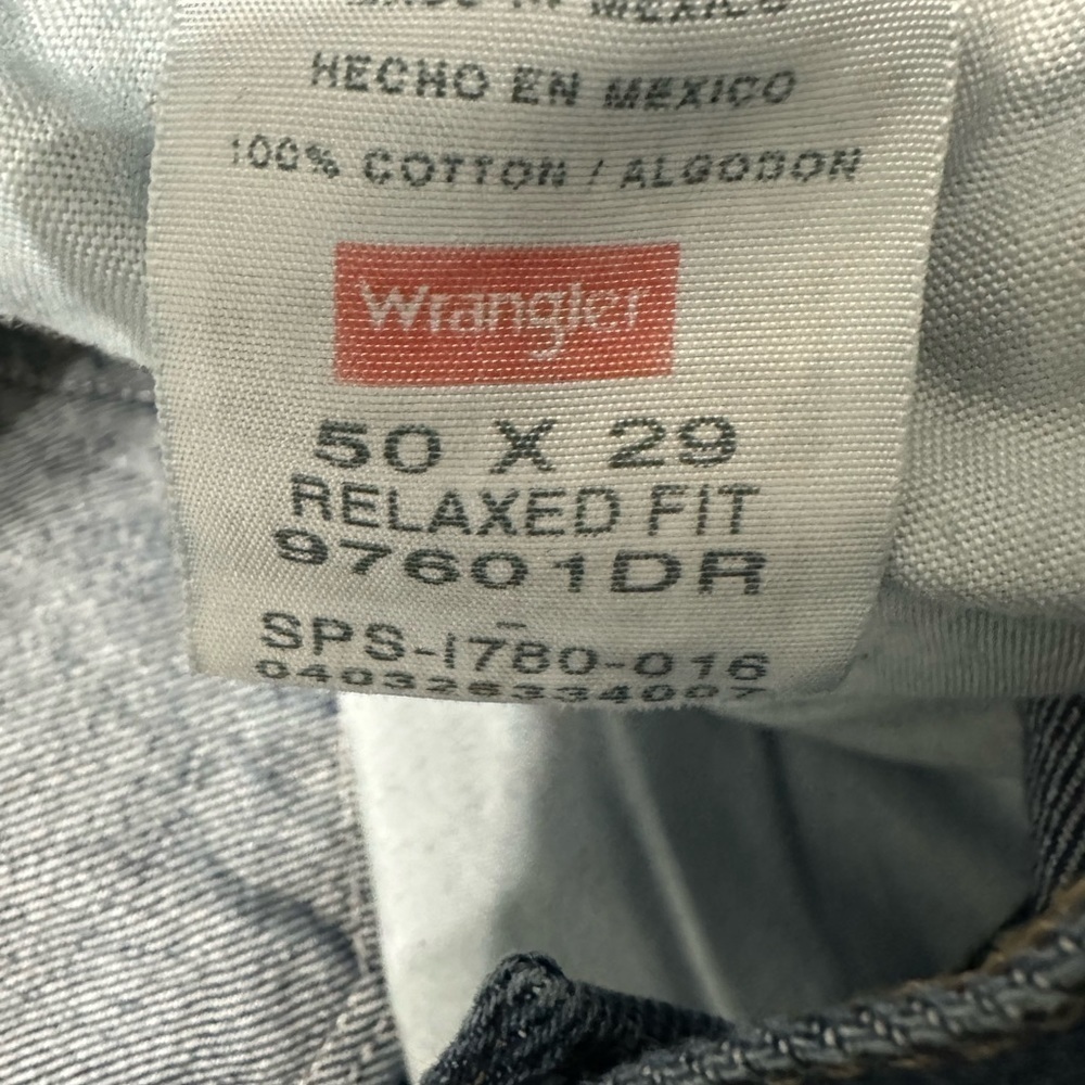 NWT Wrangler relaxed fit mens jeans U shape size 50x29 - Picture 2 of 4
